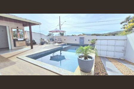 Casa à venda com 170m², 3 quartos e 4 vagasÁrea comum