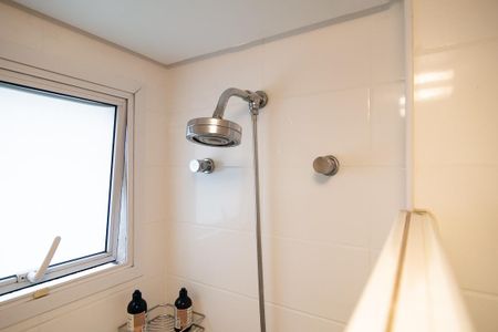 Apartamento à venda com 54m², 2 quartos e 1 vaga Apartamento à venda com 54m², 2 quartos e 1 vagaBanheiro