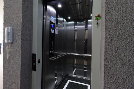 Apartamento à venda com 54m², 1 quarto e 1 vagaElevador