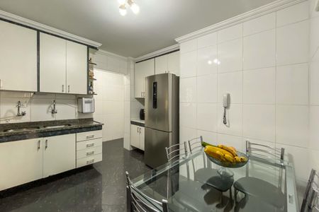 Apartamento à venda com 135m², 3 quartos e 1 vaga Apartamento à venda com 135m², 3 quartos e 1 vagaCozinha