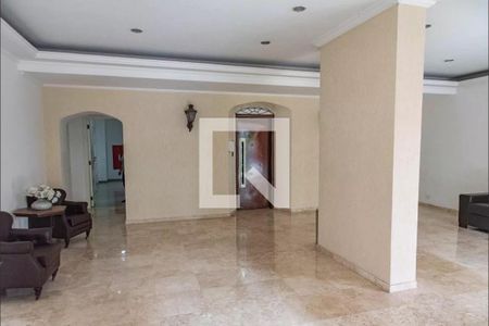 Apartamento à venda com 135m², 3 quartos e 1 vaga Apartamento à venda com 135m², 3 quartos e 1 vagaÁrea Comum