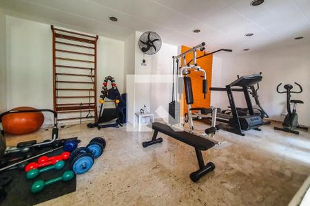Apartamento à venda com 135m², 3 quartos e 1 vaga Apartamento à venda com 135m², 3 quartos e 1 vagaÁrea Comum