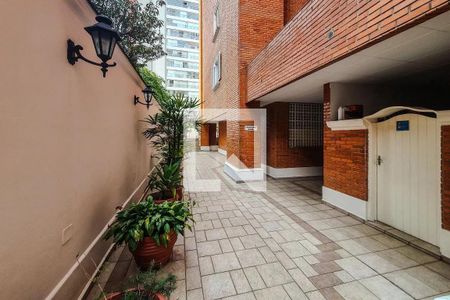 Apartamento à venda com 135m², 3 quartos e 1 vaga Apartamento à venda com 135m², 3 quartos e 1 vagaÁrea Comum