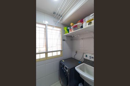 Apartamento à venda com 65m², 3 quartos e 1 vagaÁrea de Serviço