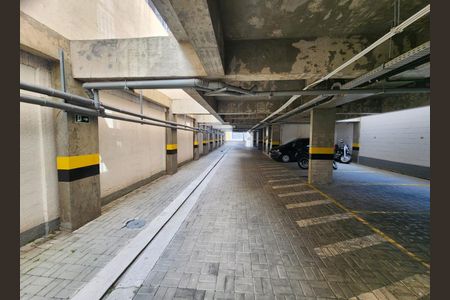 Apartamento à venda com 47m², 2 quartos e 1 vaga Apartamento à venda com 47m², 2 quartos e 1 vagaÁrea comum - Garagem