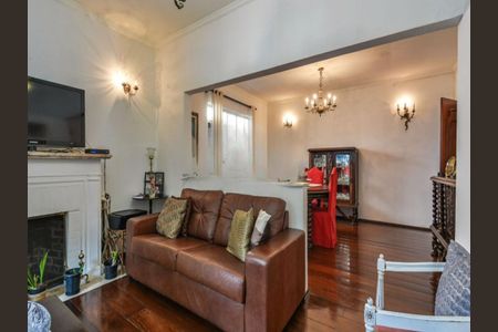 Casa à venda com 340m², 6 quartos e 2 vagas