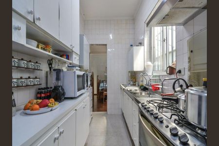 Casa à venda com 340m², 6 quartos e 2 vagas