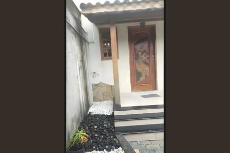 Casa à venda com 254m², 4 quartos e 6 vagas