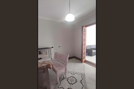 Casa à venda com 254m², 4 quartos e 6 vagas