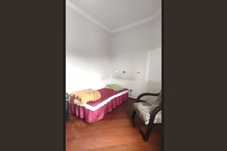 Casa à venda com 254m², 4 quartos e 6 vagas