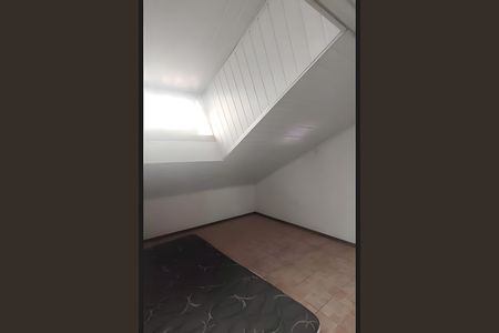 Casa à venda com 254m², 4 quartos e 6 vagas