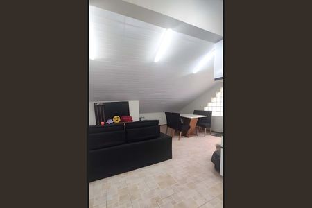 Casa à venda com 254m², 4 quartos e 6 vagas