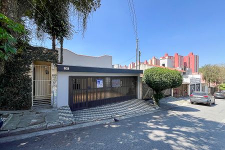 Casa à venda com 122m², 2 quartos e 3 vagasFachada 