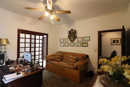 Casa à venda com 240m², 3 quartos e 2 vagasQuarto 2