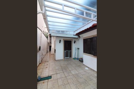 Casa à venda com 240m², 3 quartos e 2 vagasQuintal