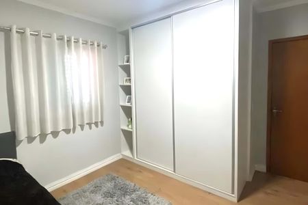 Casa à venda com 156m², 3 quartos e 3 vagas