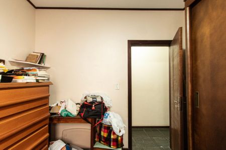 Casa para alugar com 245m², 5 quartos e 6 vagas Casa para alugar com 245m², 5 quartos e 6 vagasQuarto 2