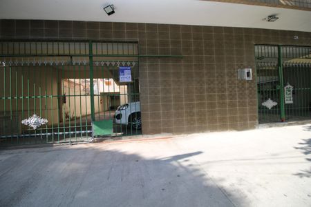 Apartamento à venda com 64m², 2 quartos e 1 vagaFachada - Placa