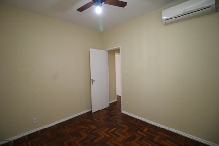 Apartamento à venda com 64m², 2 quartos e 1 vagaQuarto 2