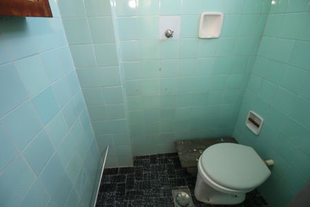 Apartamento à venda com 64m², 2 quartos e 1 vagaBanheiro de serviço