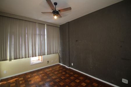 Apartamento à venda com 64m², 2 quartos e 1 vagaSala