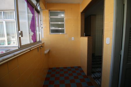 Apartamento à venda com 64m², 2 quartos e 1 vagaÁrea de Serviço