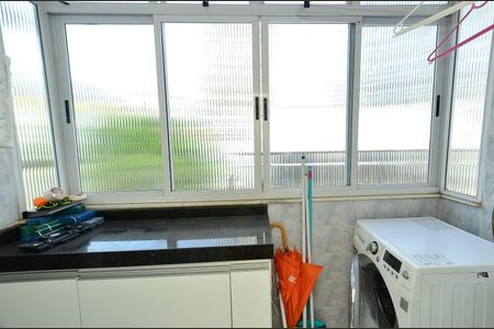 Apartamento à venda com 106m², 3 quartos e 1 vagaArea serviço