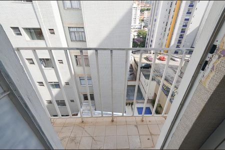 Apartamento à venda com 106m², 3 quartos e 1 vagaSuite/ sacada