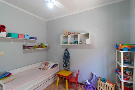 Casa à venda com 270m², 5 quartos e 4 vagasQuarto 02