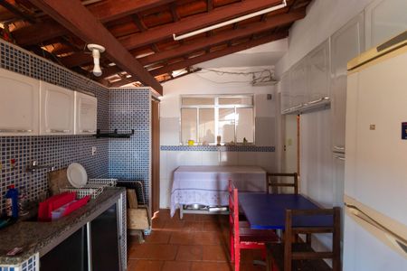 Casa à venda com 270m², 5 quartos e 4 vagasCozinha da Edícula