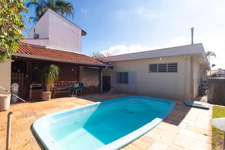 Casa à venda com 270m², 5 quartos e 4 vagasPiscina