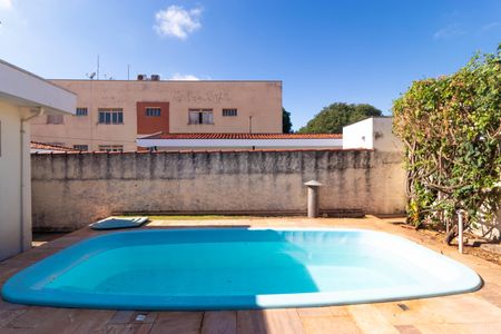 Casa à venda com 270m², 5 quartos e 4 vagasPiscina