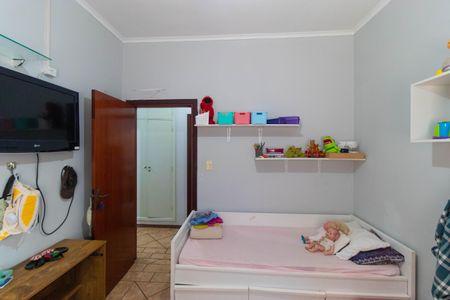 Casa à venda com 270m², 5 quartos e 4 vagasQuarto 02