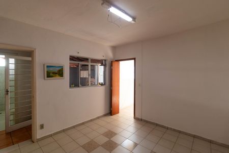 Casa à venda com 270m², 5 quartos e 4 vagasSala da Edícula