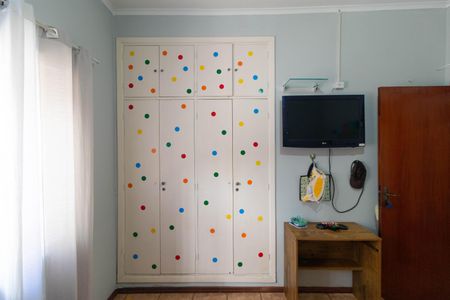 Casa à venda com 270m², 5 quartos e 4 vagasQuarto 02