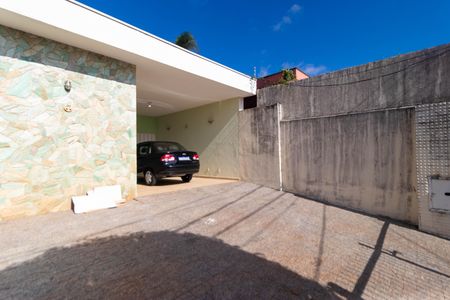 Casa à venda com 270m², 5 quartos e 4 vagasGaragem