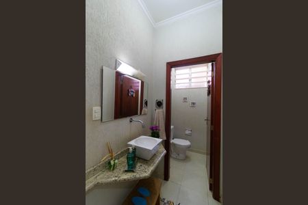 Casa à venda com 270m², 5 quartos e 4 vagasLavabo