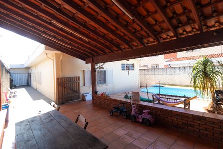 Casa à venda com 270m², 5 quartos e 4 vagasVaranda