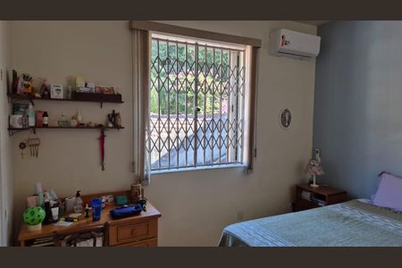 Casa à venda com 400m², 4 quartos e 5 vagas Casa à venda com 400m², 4 quartos e 5 vagasQuarto 2