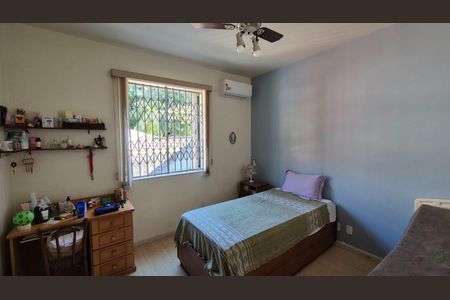 Casa à venda com 400m², 4 quartos e 5 vagas Casa à venda com 400m², 4 quartos e 5 vagasQuarto 2