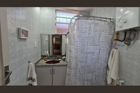 Casa à venda com 400m², 4 quartos e 5 vagas Casa à venda com 400m², 4 quartos e 5 vagasBanheiro 1