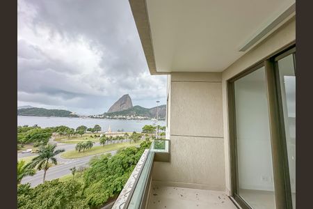 Apartamento à venda com 149m², 3 quartos e 1 vaga Apartamento à venda com 149m², 3 quartos e 1 vagaSacada