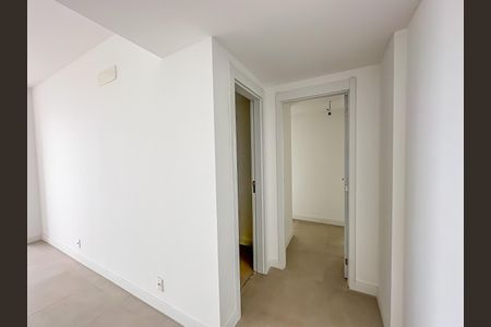 Apartamento à venda com 149m², 3 quartos e 1 vaga Apartamento à venda com 149m², 3 quartos e 1 vagaSala