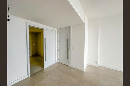 Apartamento à venda com 149m², 3 quartos e 1 vaga Apartamento à venda com 149m², 3 quartos e 1 vagaSala