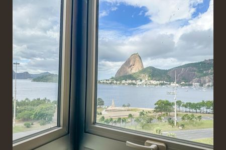 Apartamento à venda com 149m², 3 quartos e 1 vaga Apartamento à venda com 149m², 3 quartos e 1 vagaVistaBanheiro/Suite 1