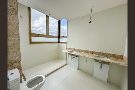 Apartamento à venda com 149m², 3 quartos e 1 vaga Apartamento à venda com 149m², 3 quartos e 1 vagaBanheiro/Suite 1