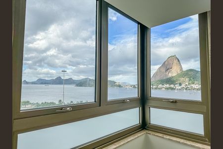 Apartamento à venda com 149m², 3 quartos e 1 vaga Apartamento à venda com 149m², 3 quartos e 1 vagaVistaBanheiro/Suite 1