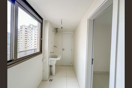 Apartamento à venda com 148m², 3 quartos e 1 vagaÁrea de Serviço
