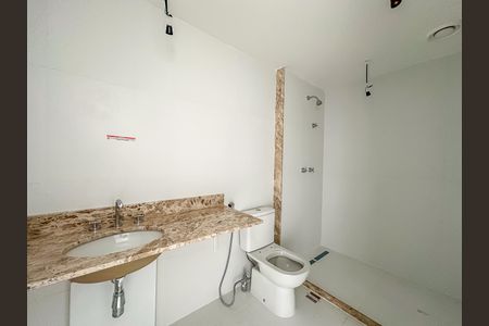 Apartamento à venda com 148m², 3 quartos e 1 vagaBanheiro da Suíte 2
