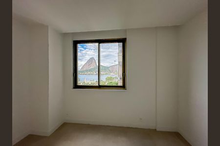 Apartamento à venda com 180m², 3 quartos e 1 vagaSuíte 2